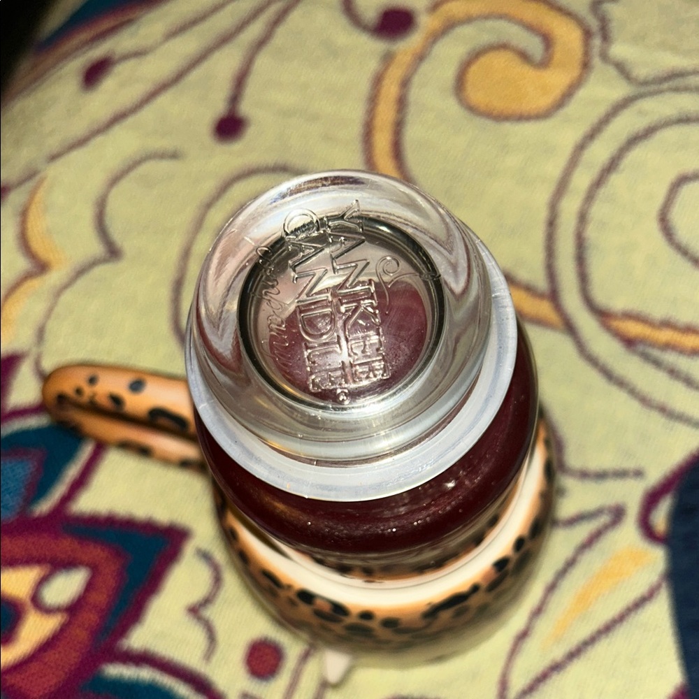 NWT Small Yankee Candle Sparkling Cinnamon Jar Candle- 3.7 Oz - Picture 9 of 12